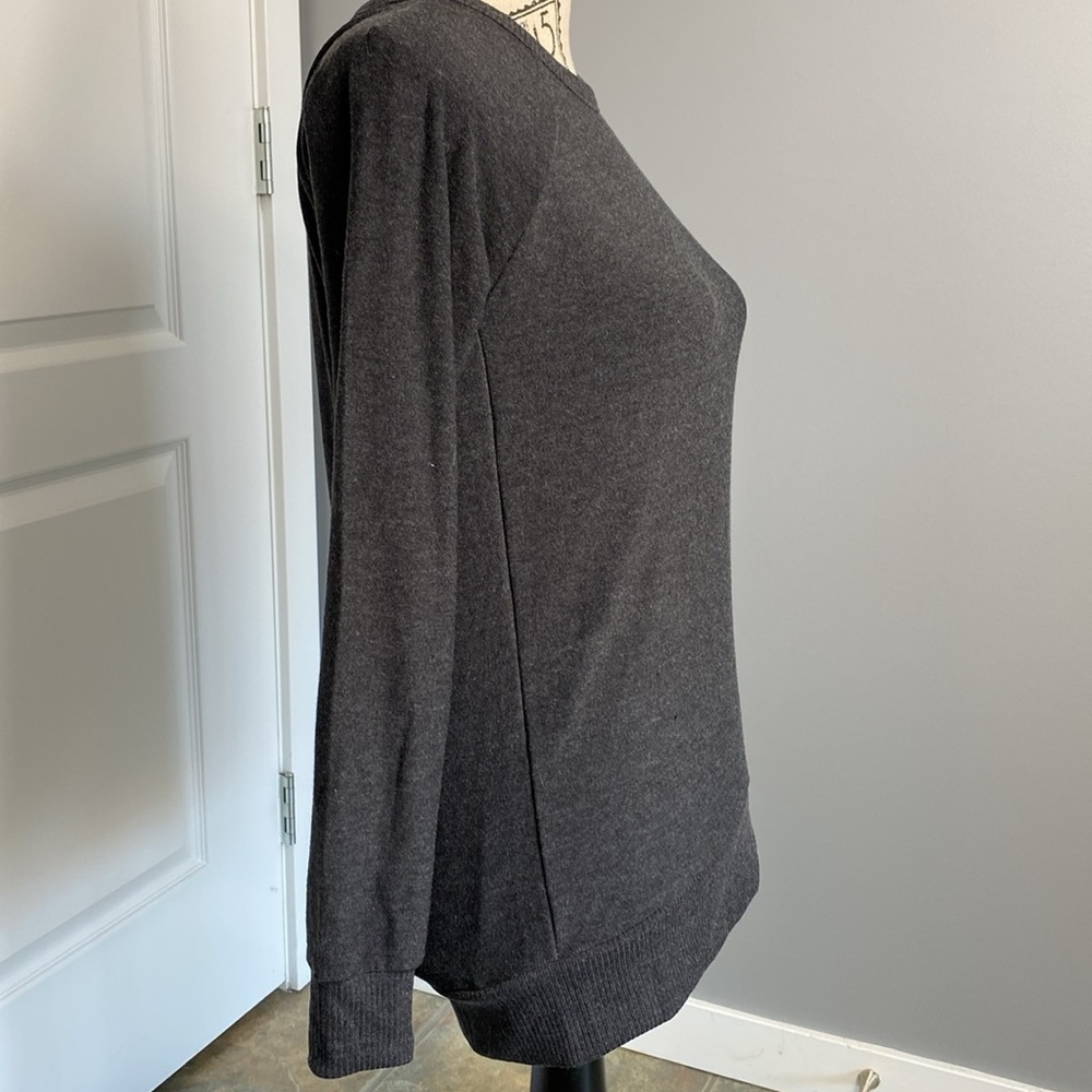 Chaserbrand Long Sleeve Knit Sweater